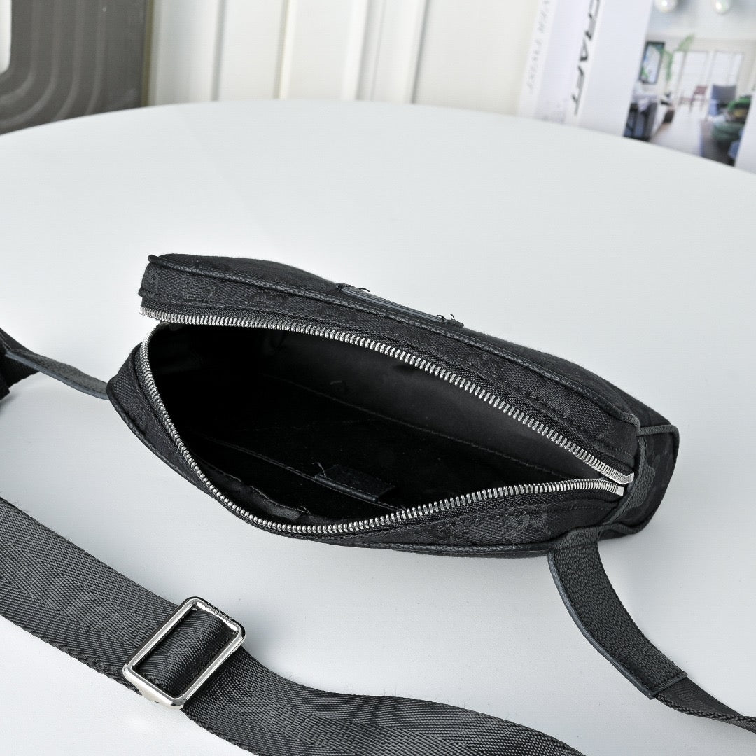 GG Supreme Canvas Mini Waist Bag