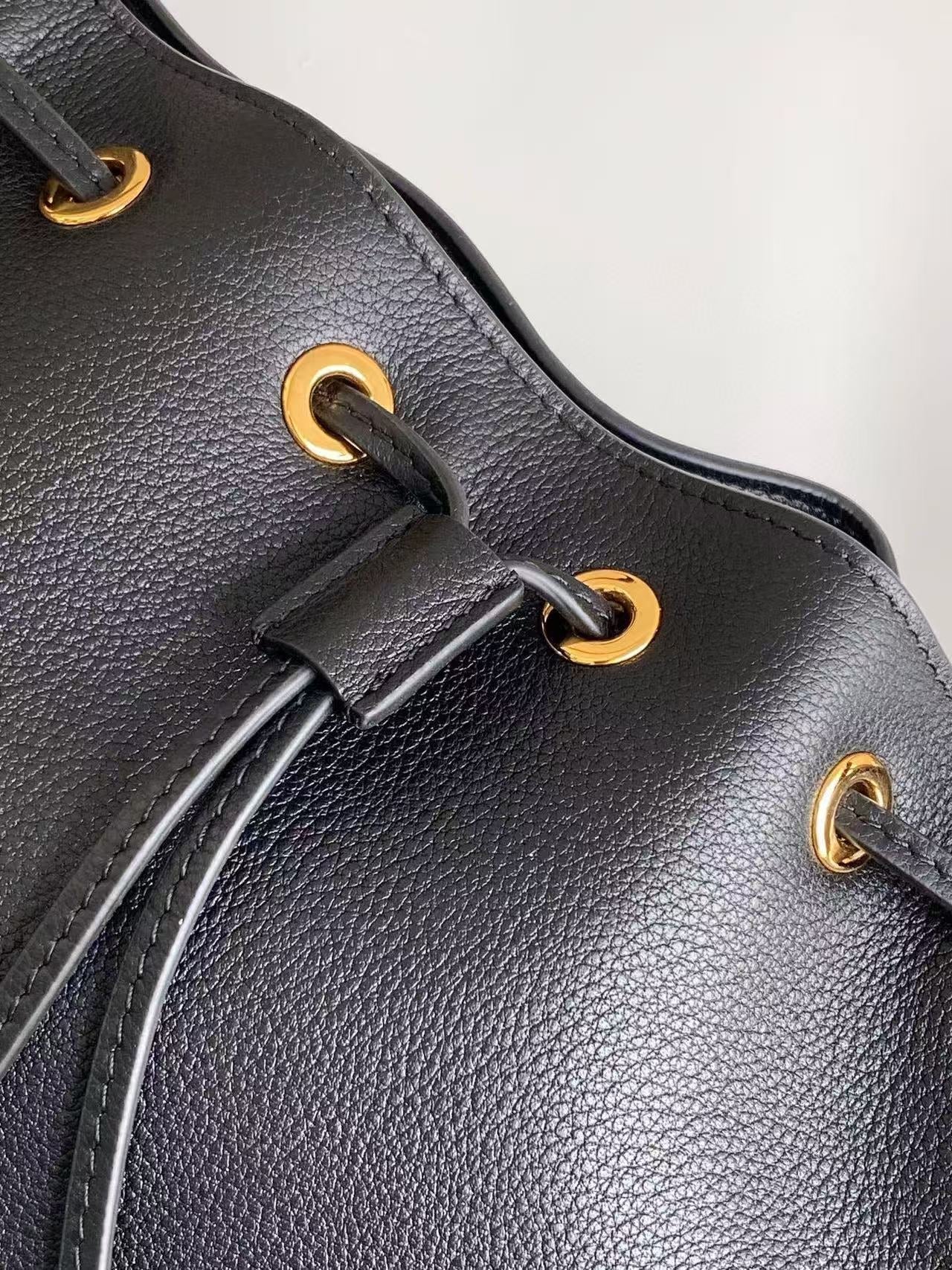 Darling Leather Mini Bucket Bag 1BE087
