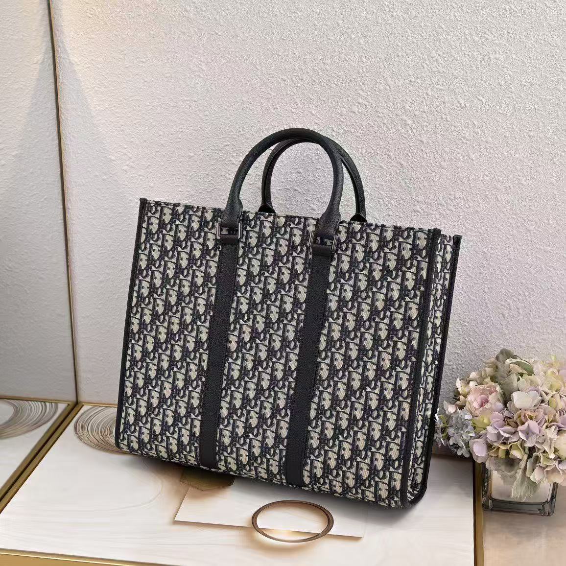 East-West Tote Bag Beige and Maxi DR Oblique Jacquard
