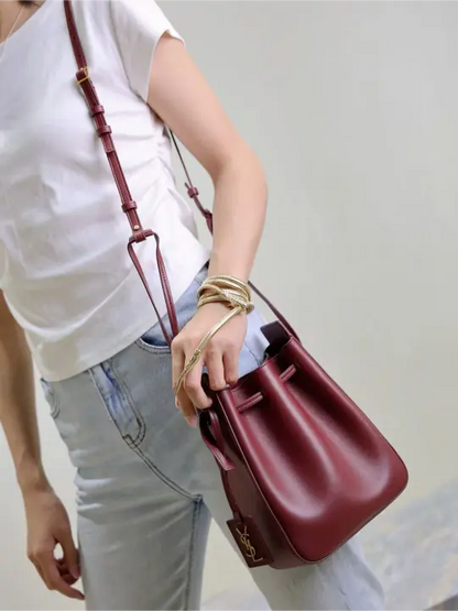 bucket bag in leather