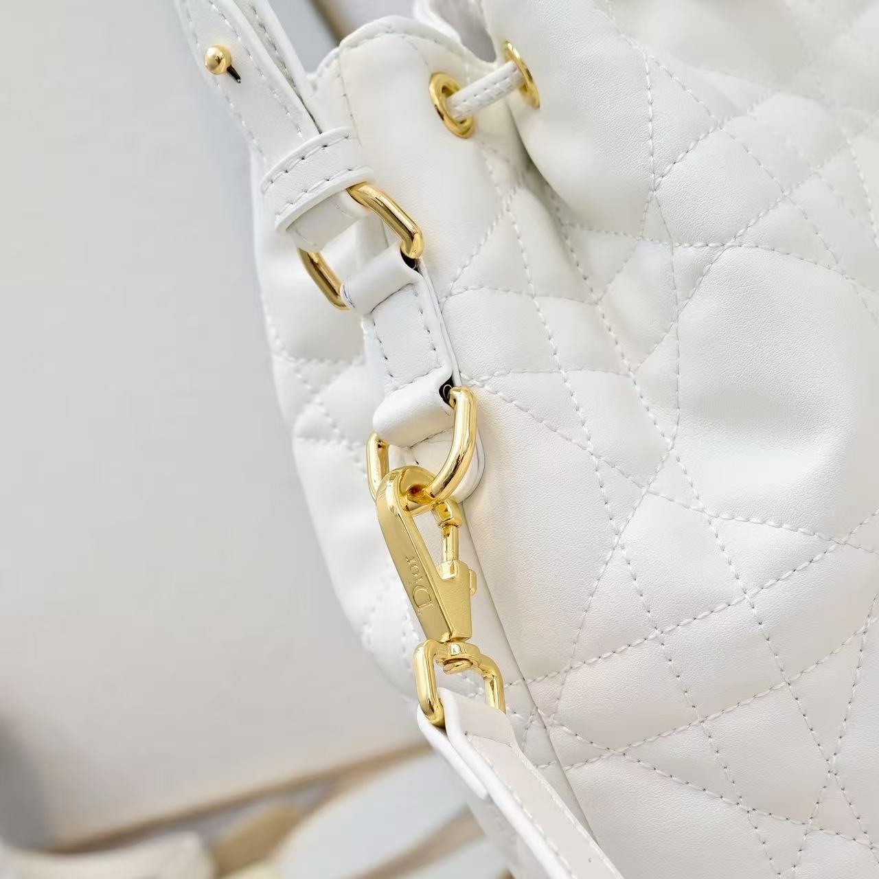 Small DR Caro Bucket Bag Powder Macrocannage Lambskin