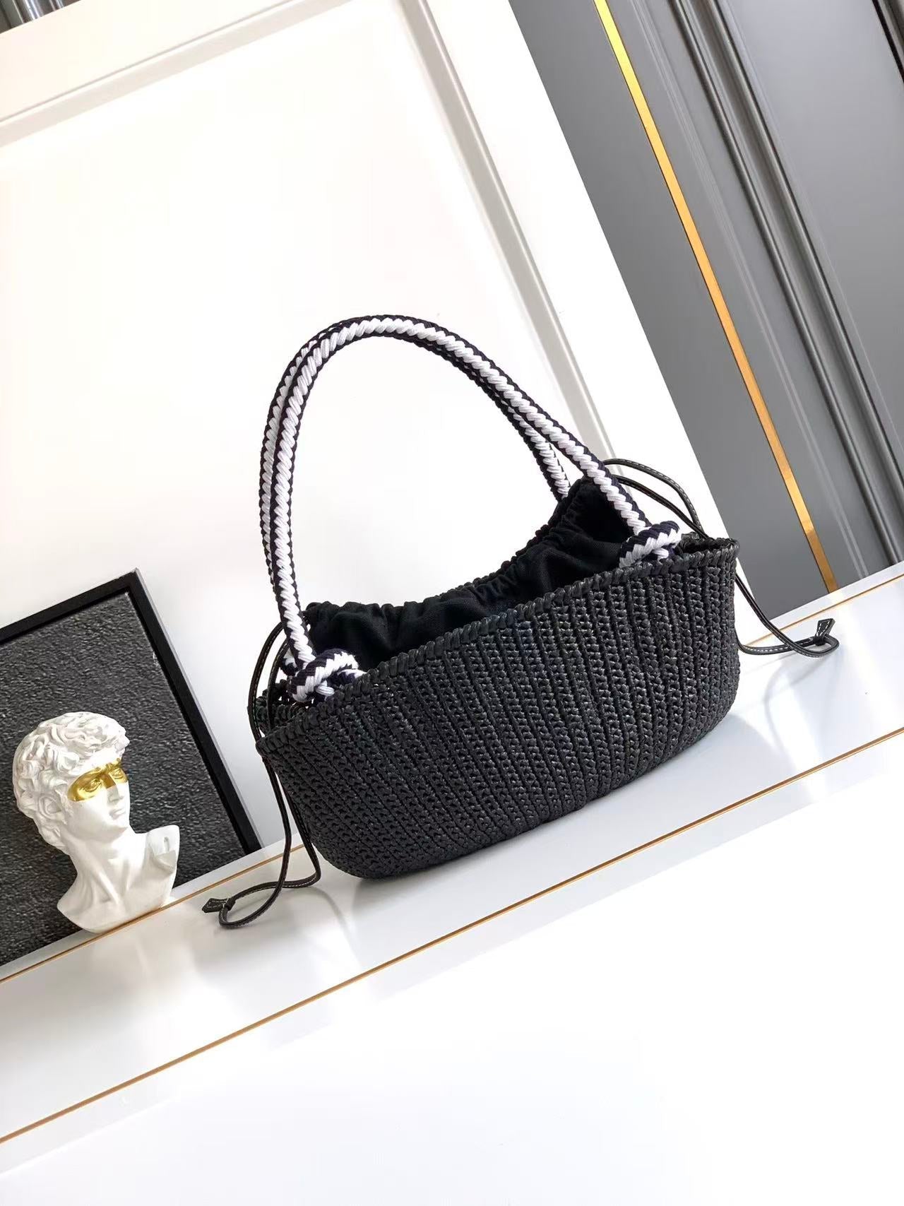 Small crochet tote bag 1BG422_2C2T_F0ES7_V_OOL