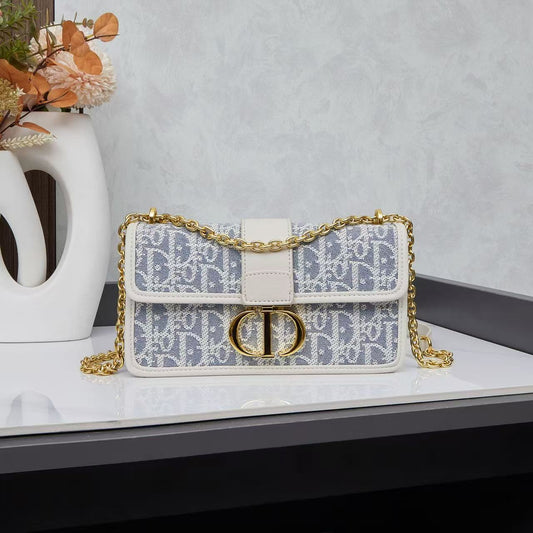 30 Montaigne East-West Chain Bag M9334UDFD_M925
