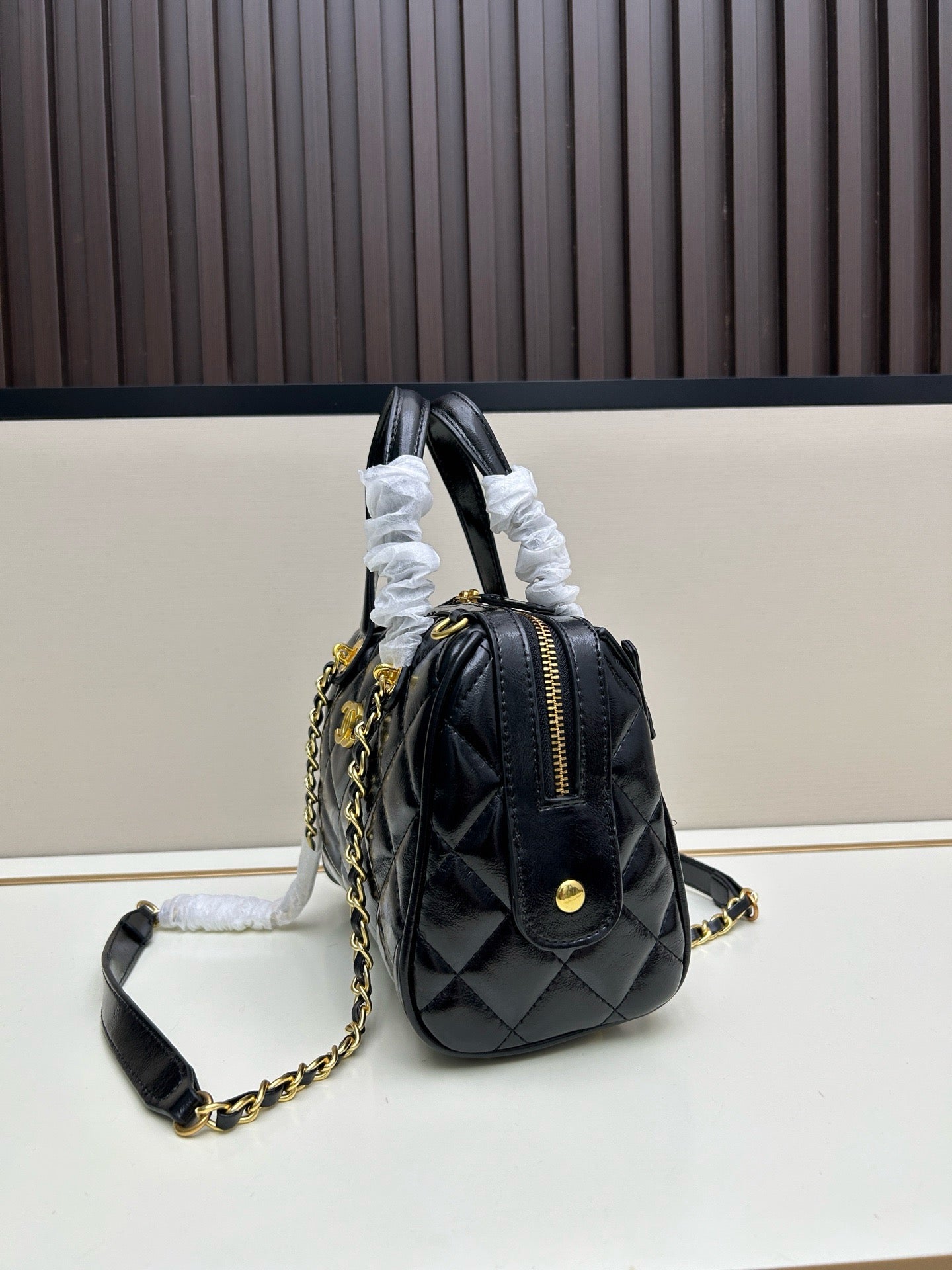 Bowling Bag Shiny Aged Calfskin & Gold-Tone Metal Black AS5242