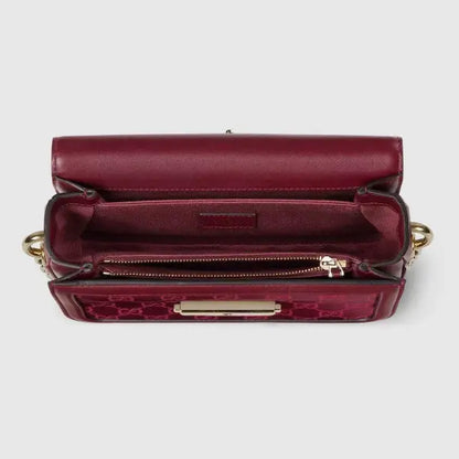 GG Marmont Medium Shoulder Bag