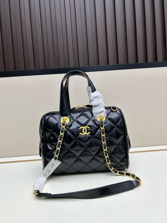 Bowling Bag Shiny Aged Calfskin & Gold-Tone Metal Black AS5242