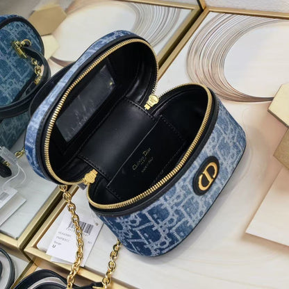 Caro Mini Vanity Case Black Macrocannage Lambskin