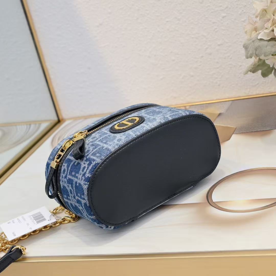 Caro Mini Vanity Case Black Macrocannage Lambskin