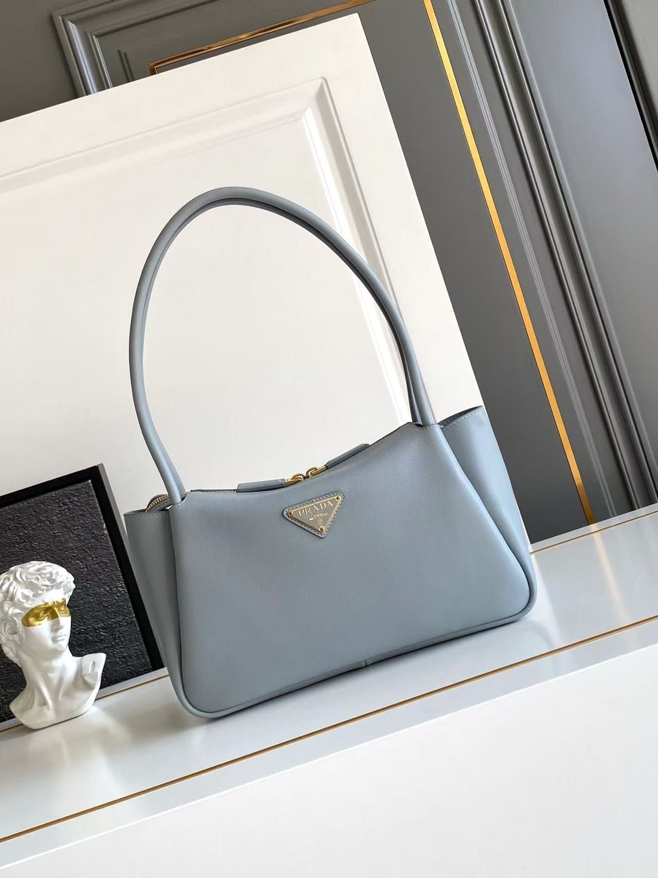 Darling medium leather shoulder bag 1BA444