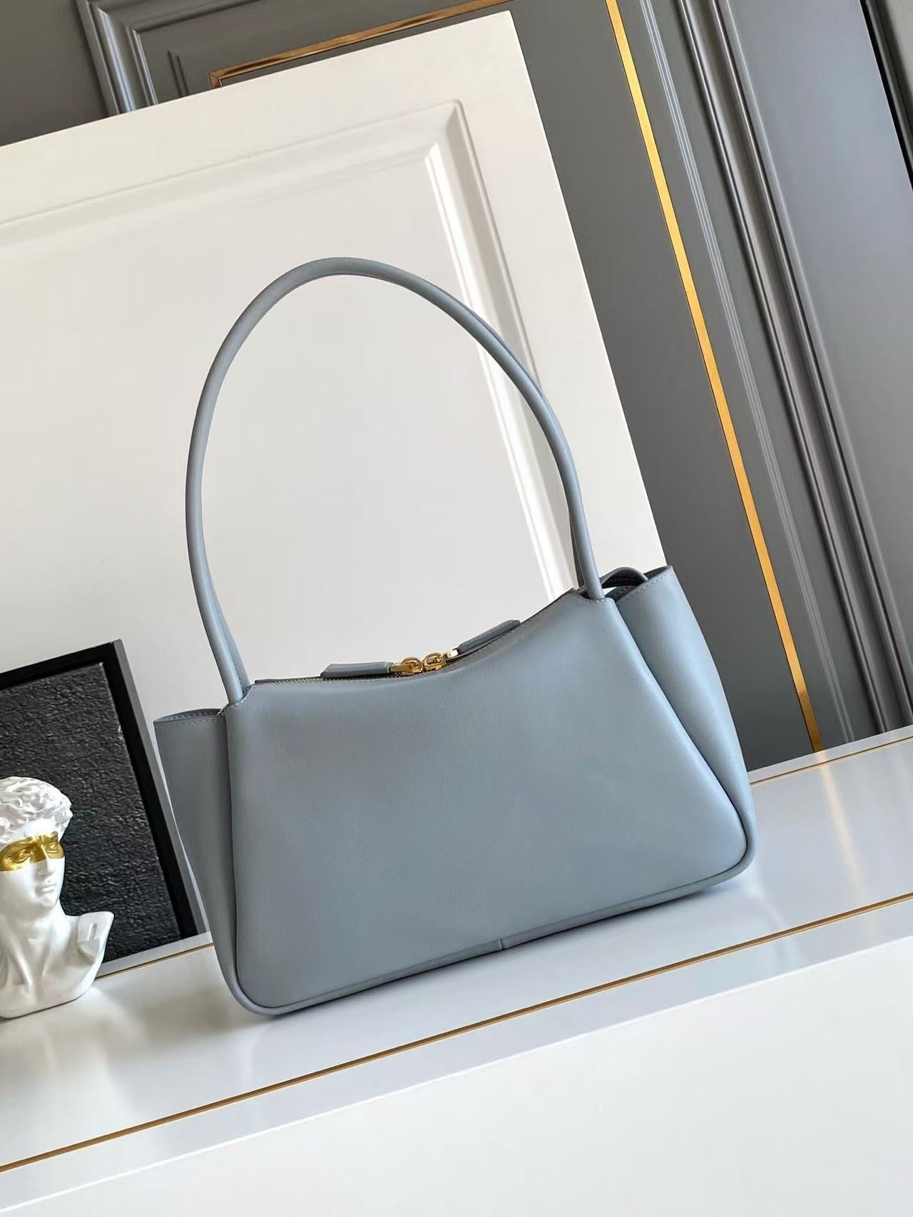 Darling medium leather shoulder bag 1BA444