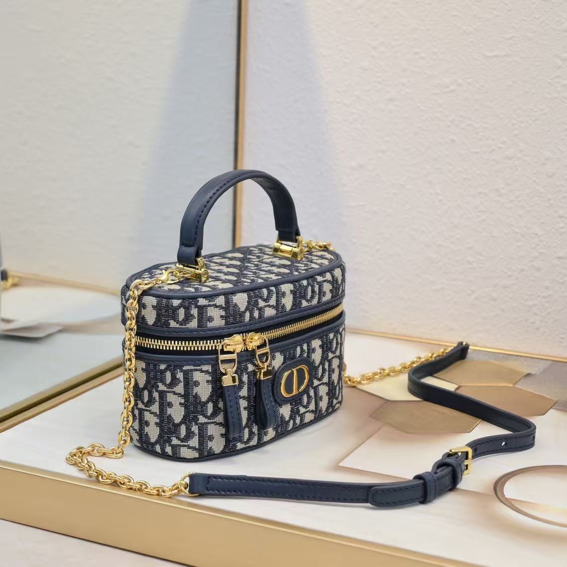 Caro Mini Vanity Case Black Macrocannage Lambskin