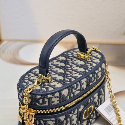 Caro Mini Vanity Case Black Macrocannage Lambskin