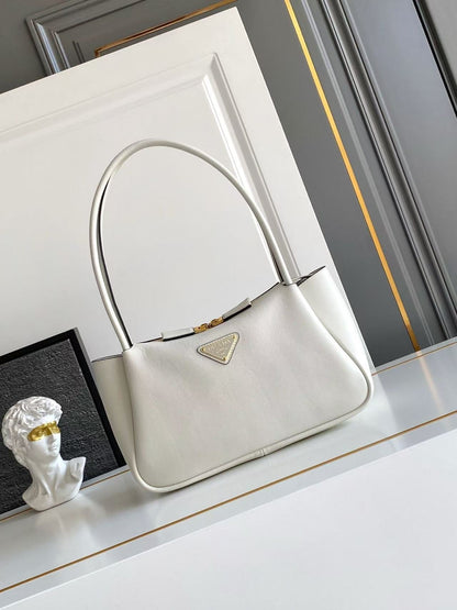 Darling medium leather shoulder bag 1BA444