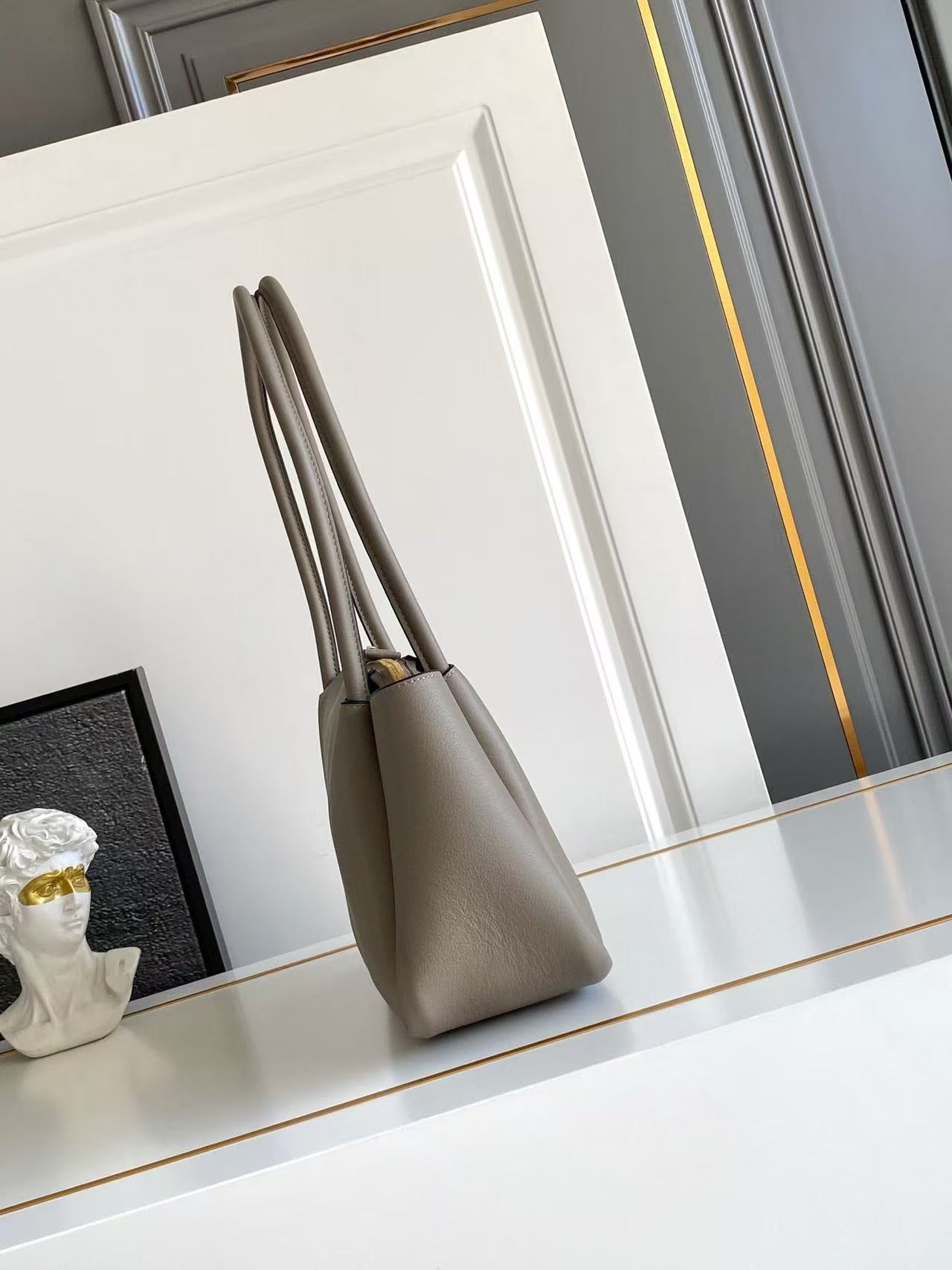 Darling medium leather shoulder bag 1BA444