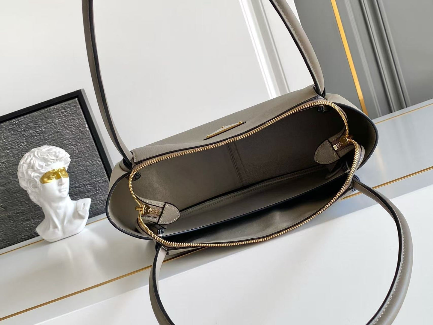 Darling medium leather shoulder bag 1BA444
