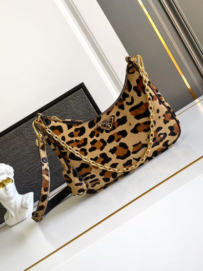 Aimèe medium printed leather shoulder bag 1BC229_2C7B_F0151_V_LVW