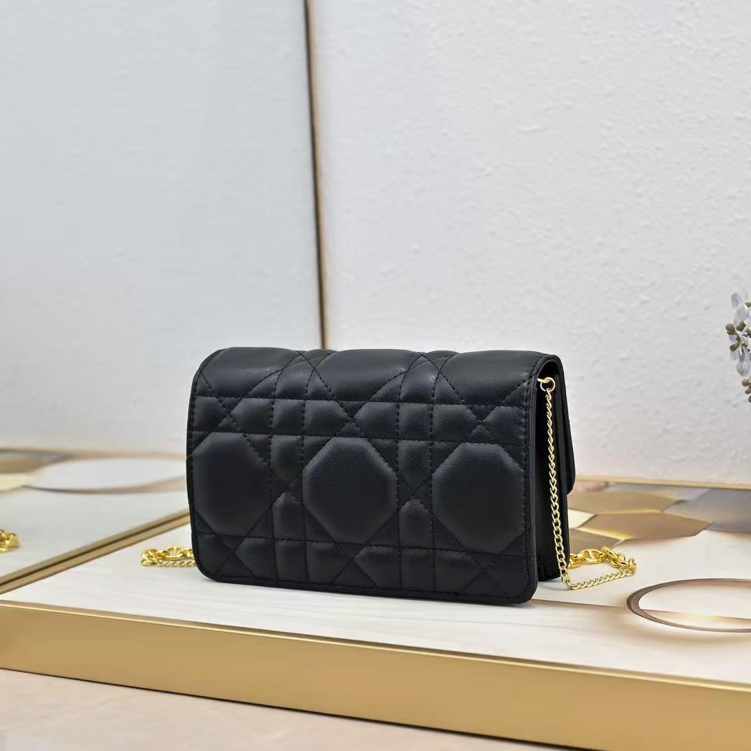 Caro Pouch with Chain Supple Cannage Lambskin