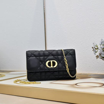 Caro Pouch with Chain Supple Cannage Lambskin