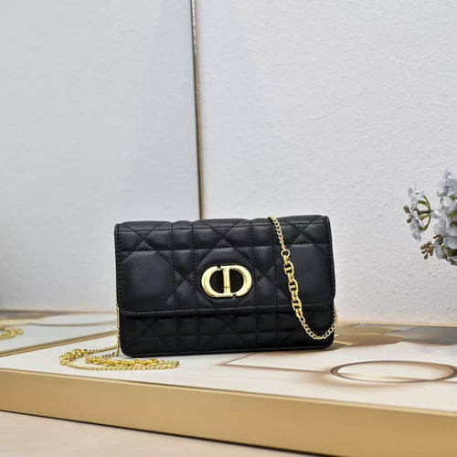Caro Pouch with Chain Supple Cannage Lambskin