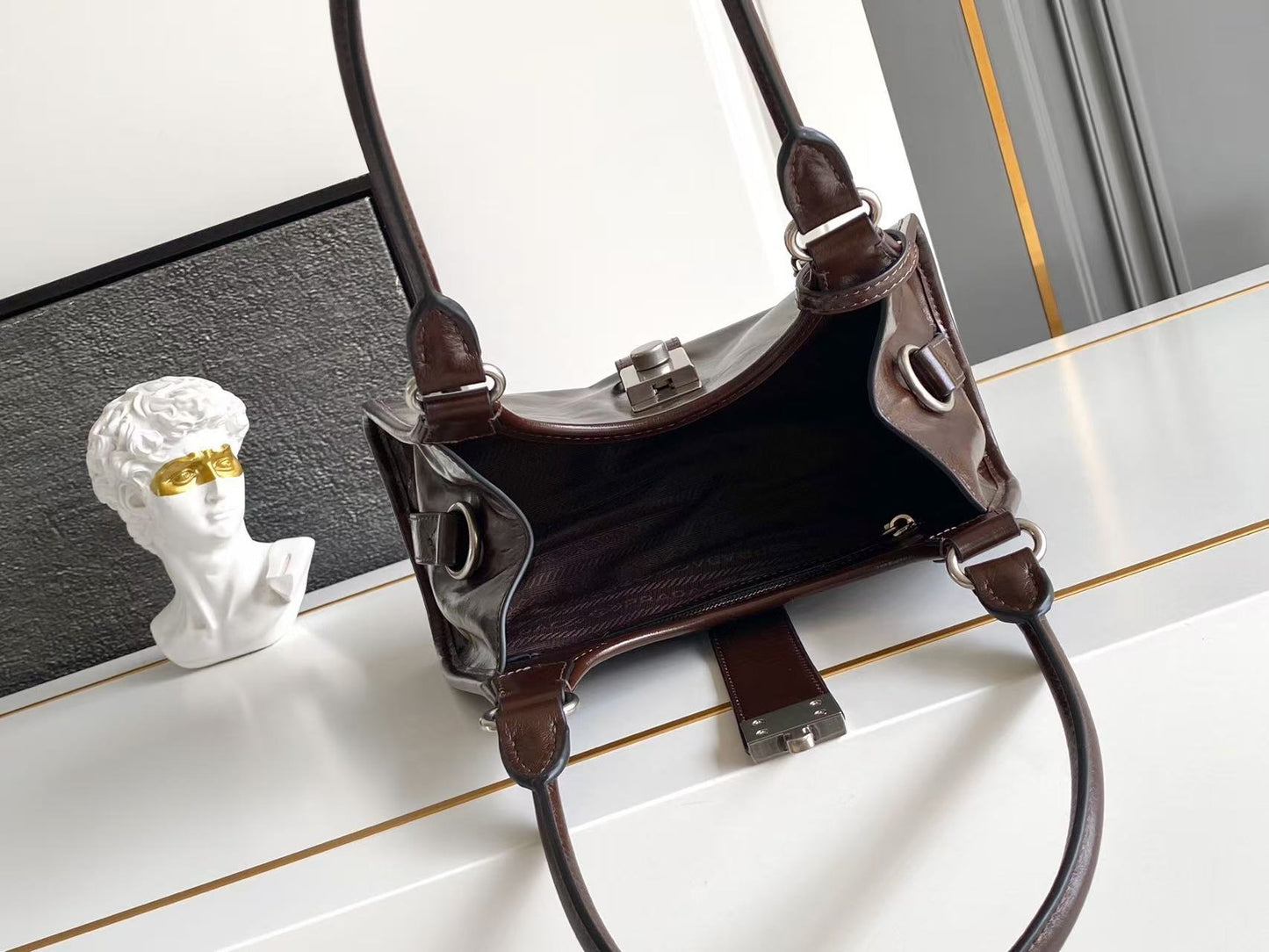 Medium Leather Tote Bag 1BG563