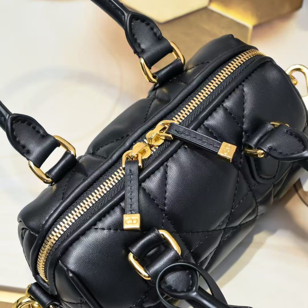 Groove 20 handbag