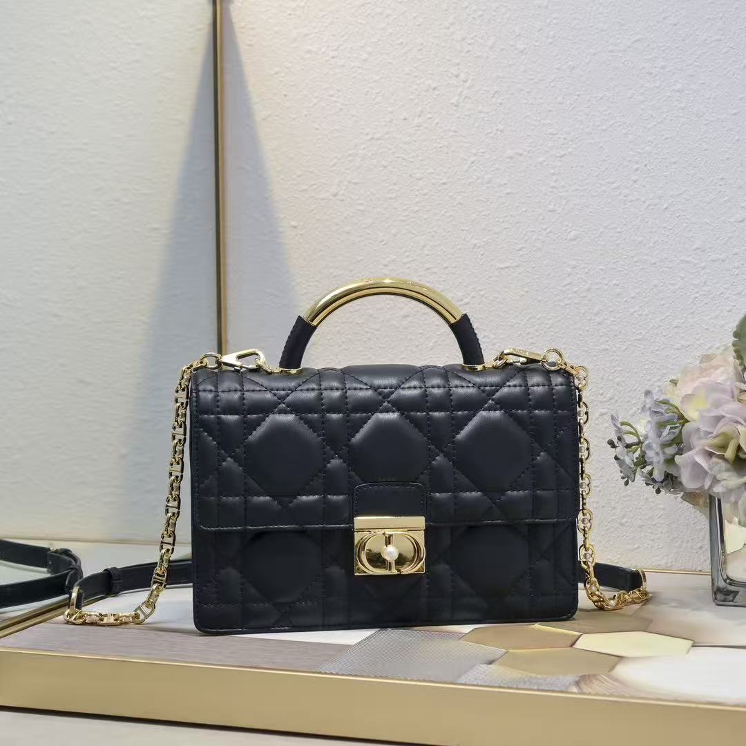 Medium DR Ange Bag Black Macrocannage Lambskin M9402UBAX_M900