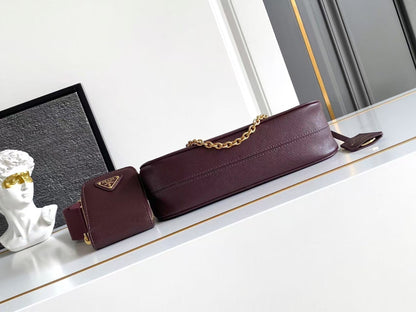 Re-Edition 2005 Saffiano leather bag 1BH204