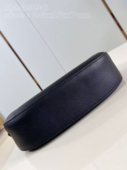 Classic Cardigan Men's Chest Bag Series