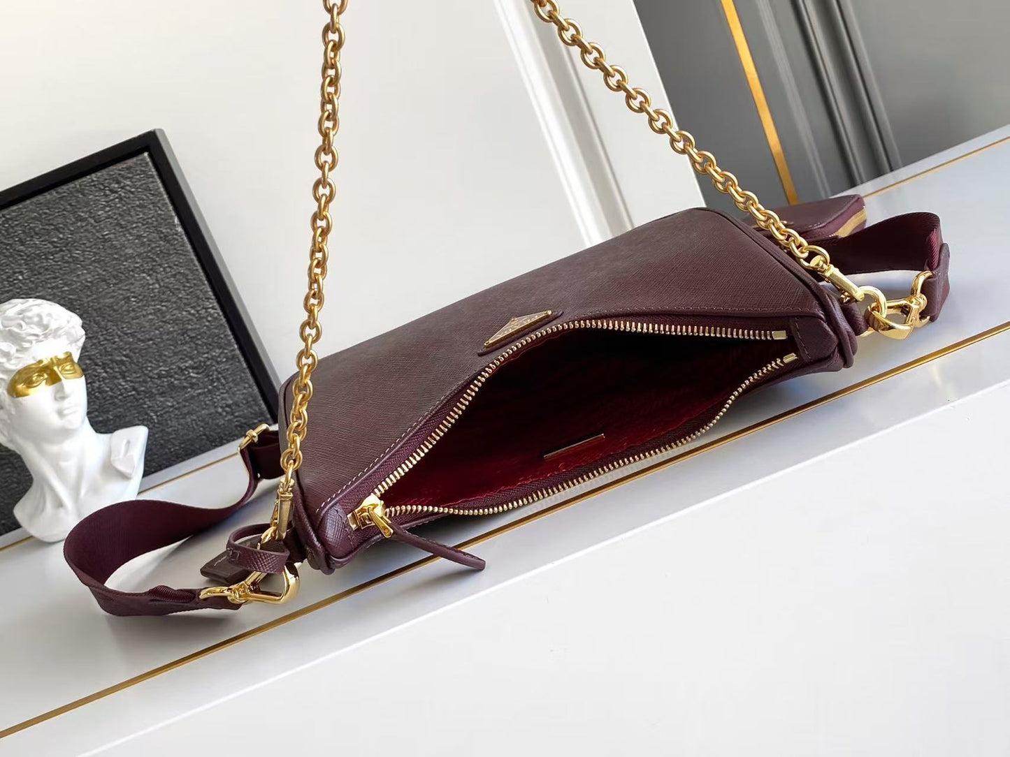 Re-Edition 2005 Saffiano leather bag 1BH204