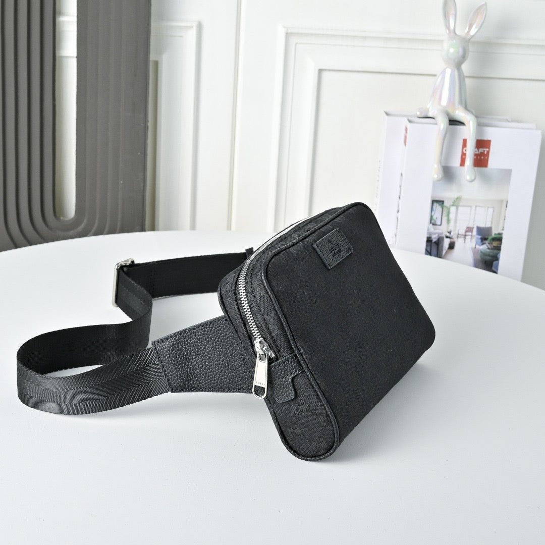 GG Supreme Canvas Mini Waist Bag