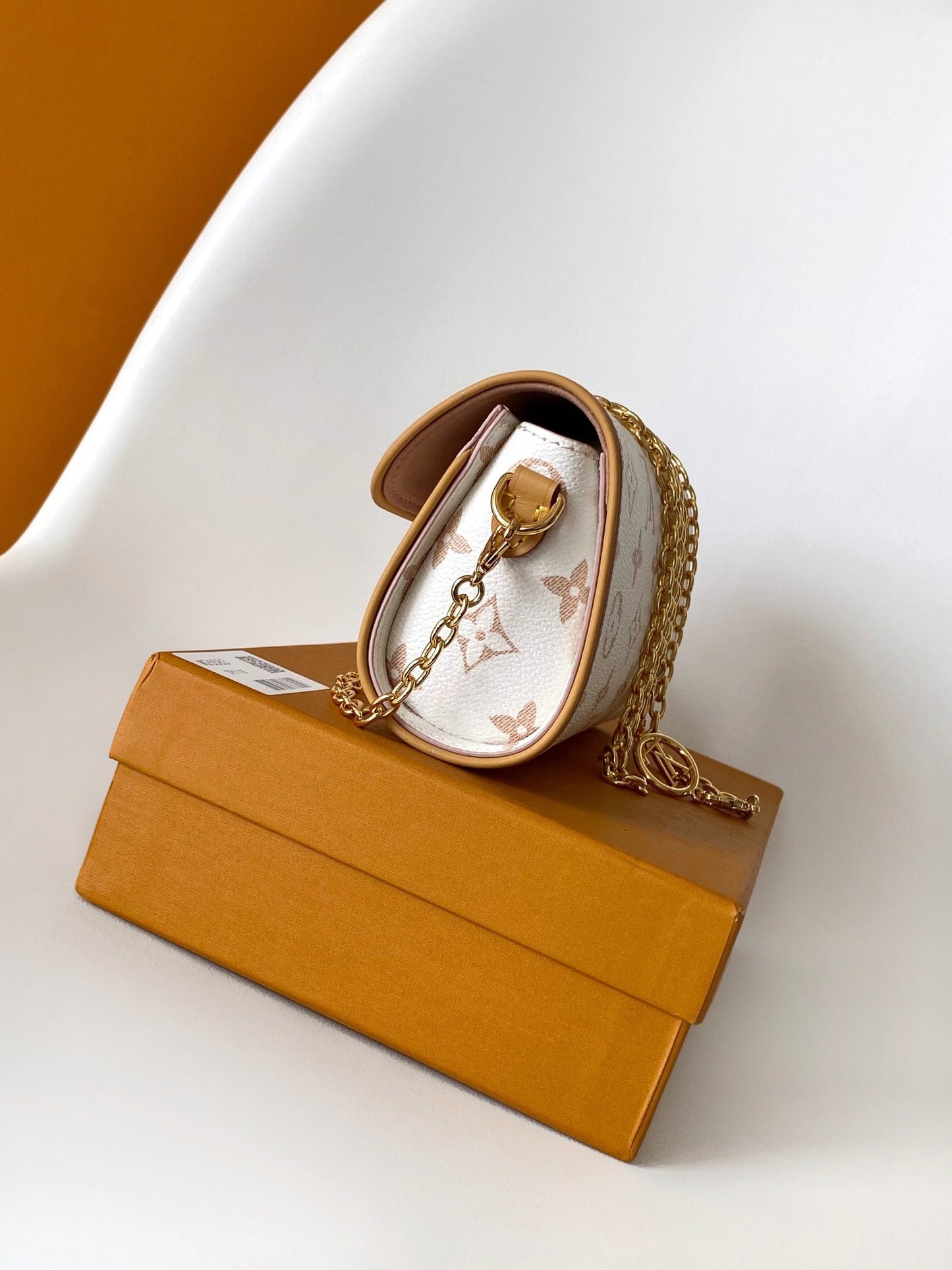 Pochette Camille Autres Toiles Monogram M26583