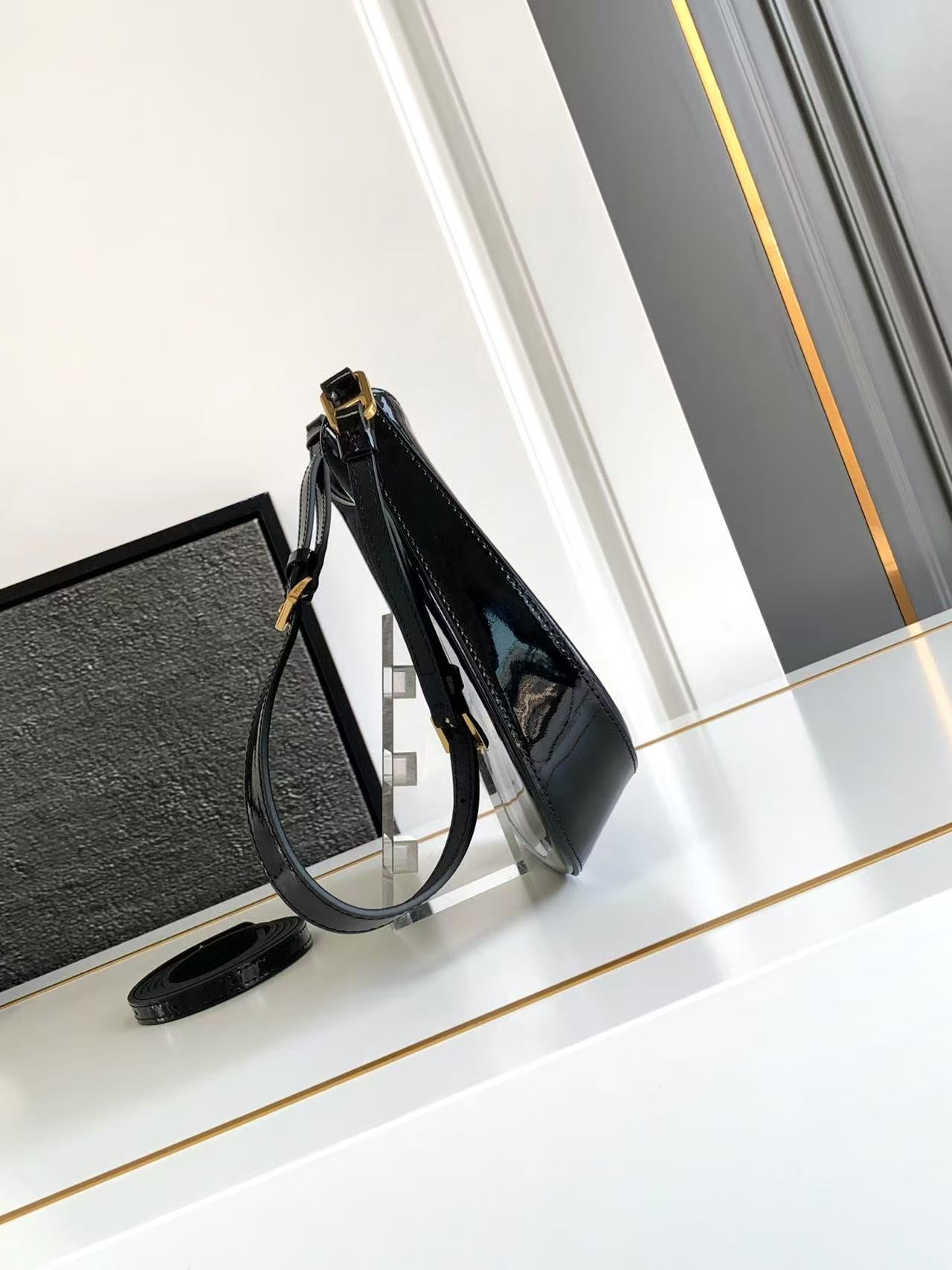 Cleo patent leather bag 1BC169