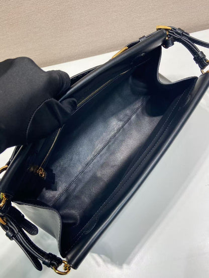 Enchainé handbag