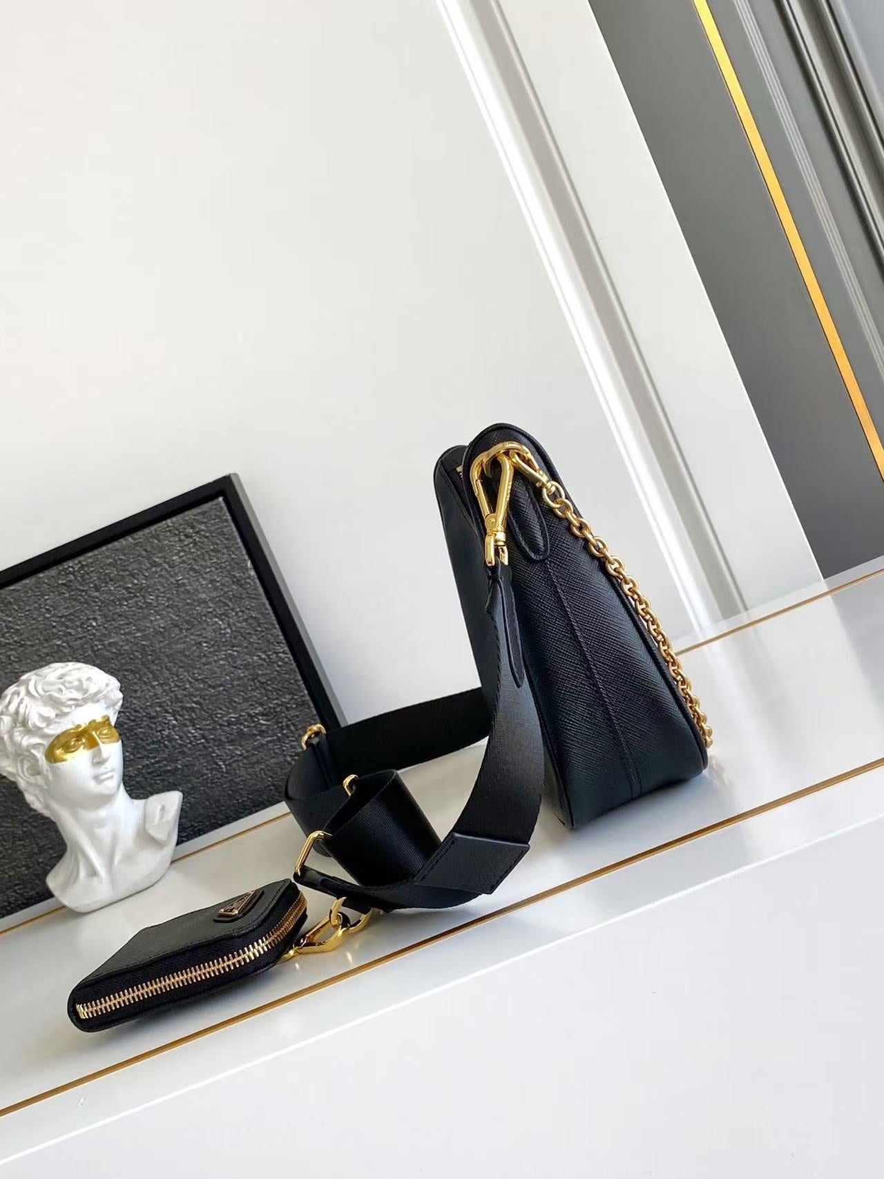 Re-Edition 2005 Saffiano leather bag 1BH204
