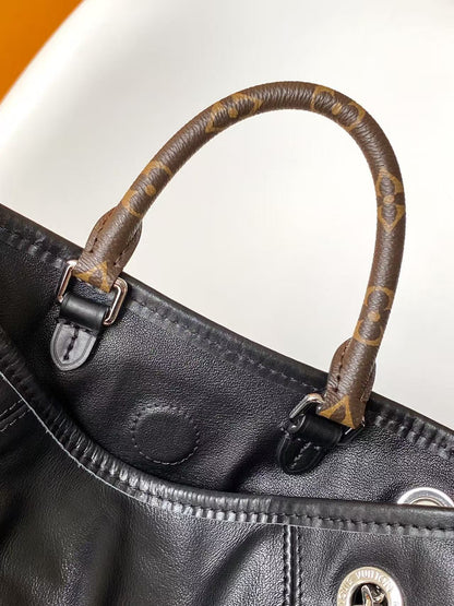 Off Duty Backpack Vibe M25522