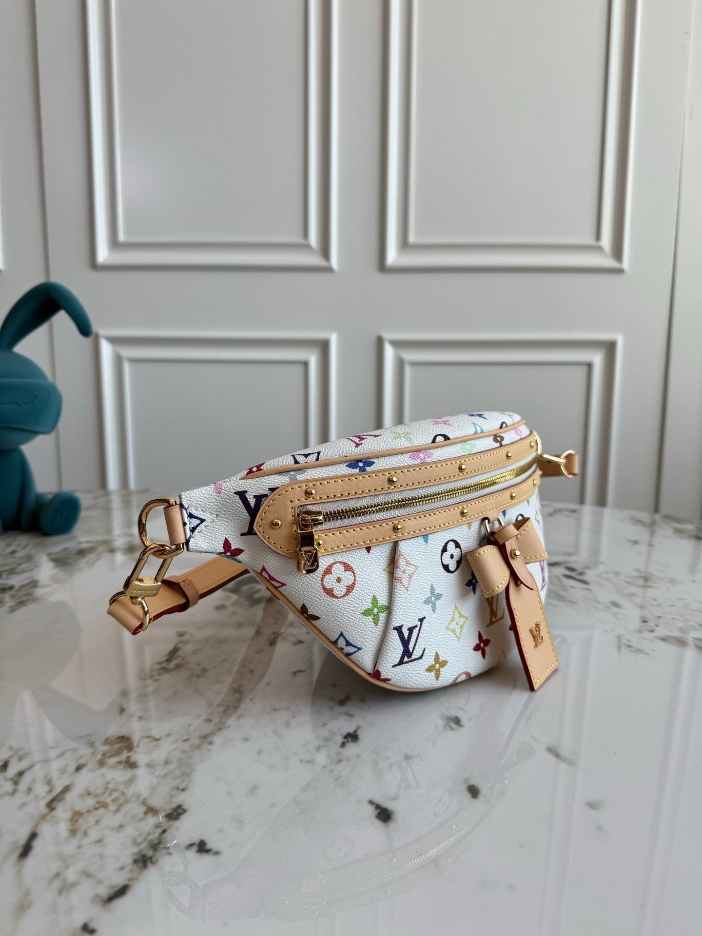 x TM High Rise Waist bag M13660