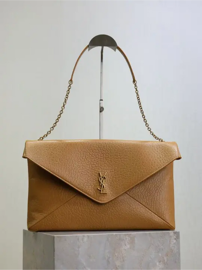 LE CASSANDRE series envelope chain clutch