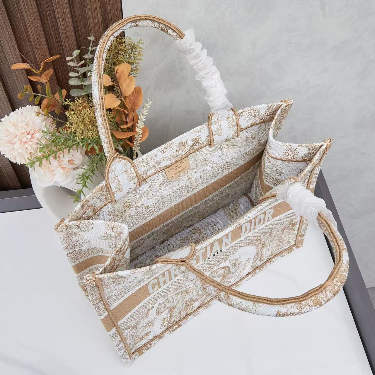 Medium DR Book Tote
