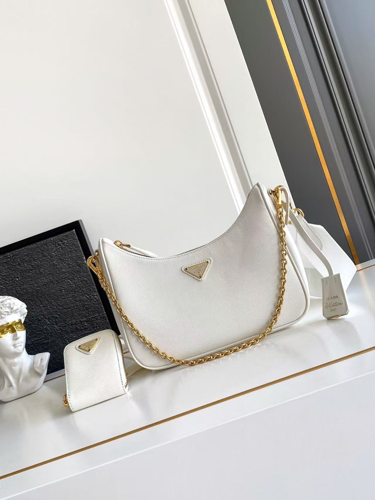 Re-Edition 2005 Saffiano leather bag 1BH204