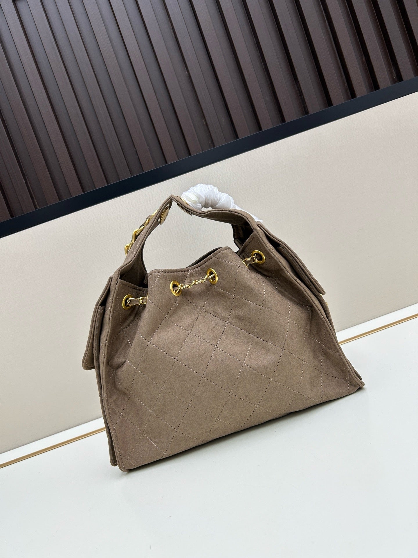 25 Small Handbag Suede Calfskin & Gold-Tone Metal Camel AS5293 B24123 U7738