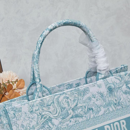 Medium DR Book Tote