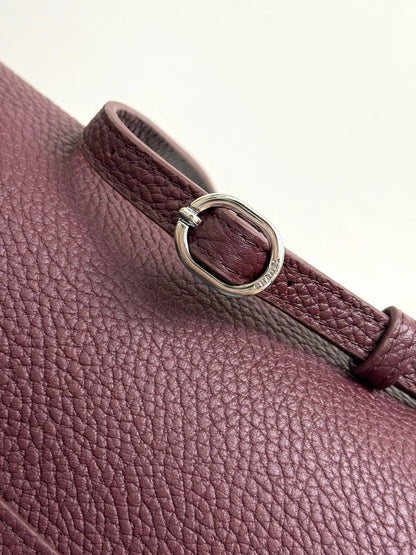 2026 Maxi Flapbag Large Flap Bag in Dark Burgundy Grained Calfskin AS6233-B24008-U8393