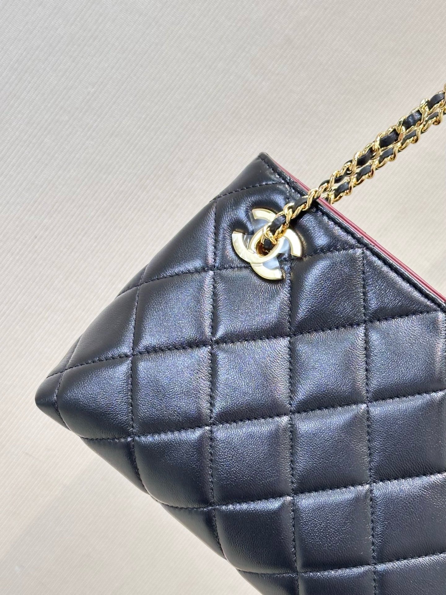 2026 Spring/Summer Collection Small Tote Bag in Black Fine Lambskin AS6248-B24030-94305