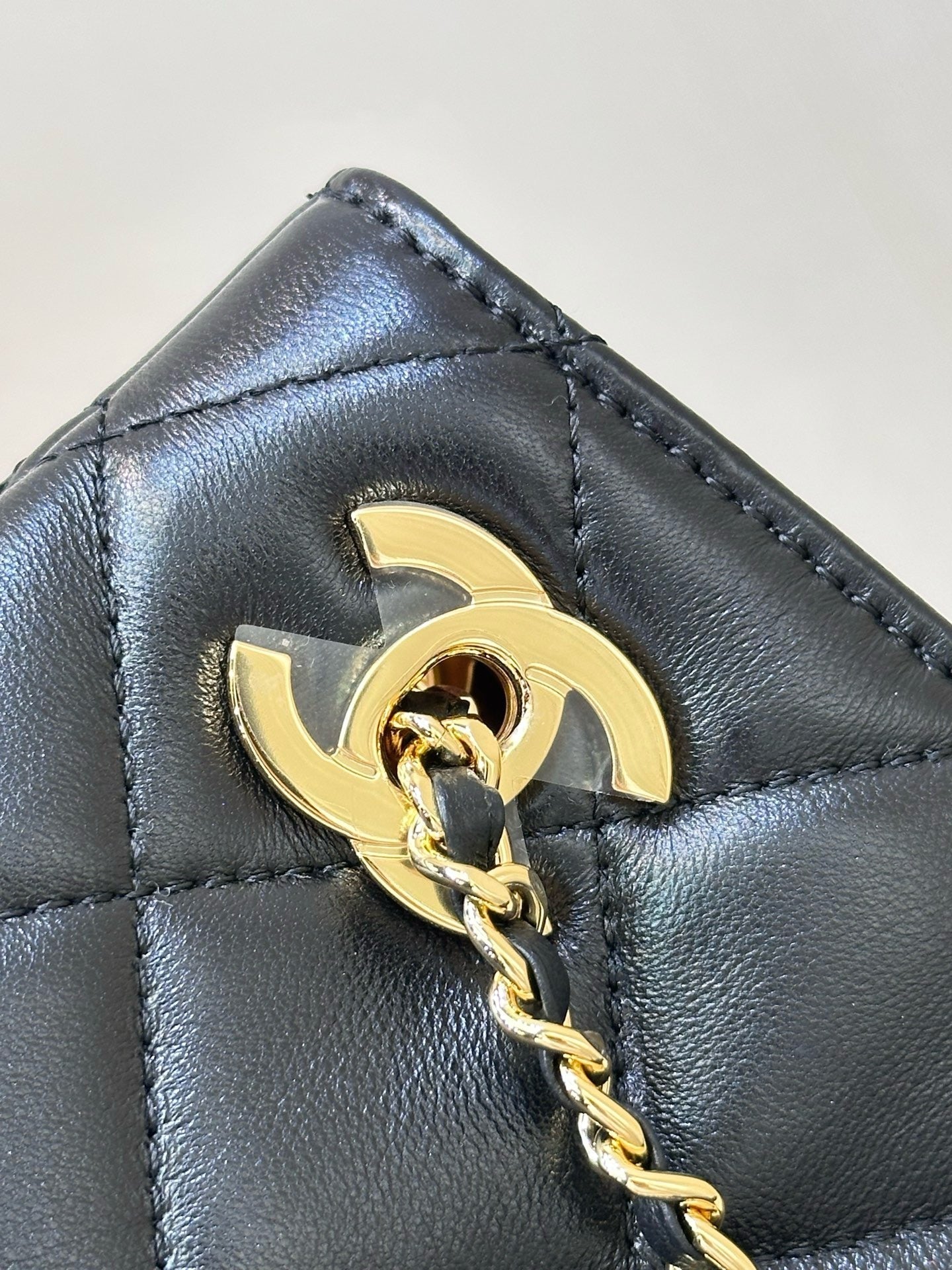 2026 Spring/Summer Collection Small Tote Bag in Black Fine Lambskin AS6248-B24030-94305