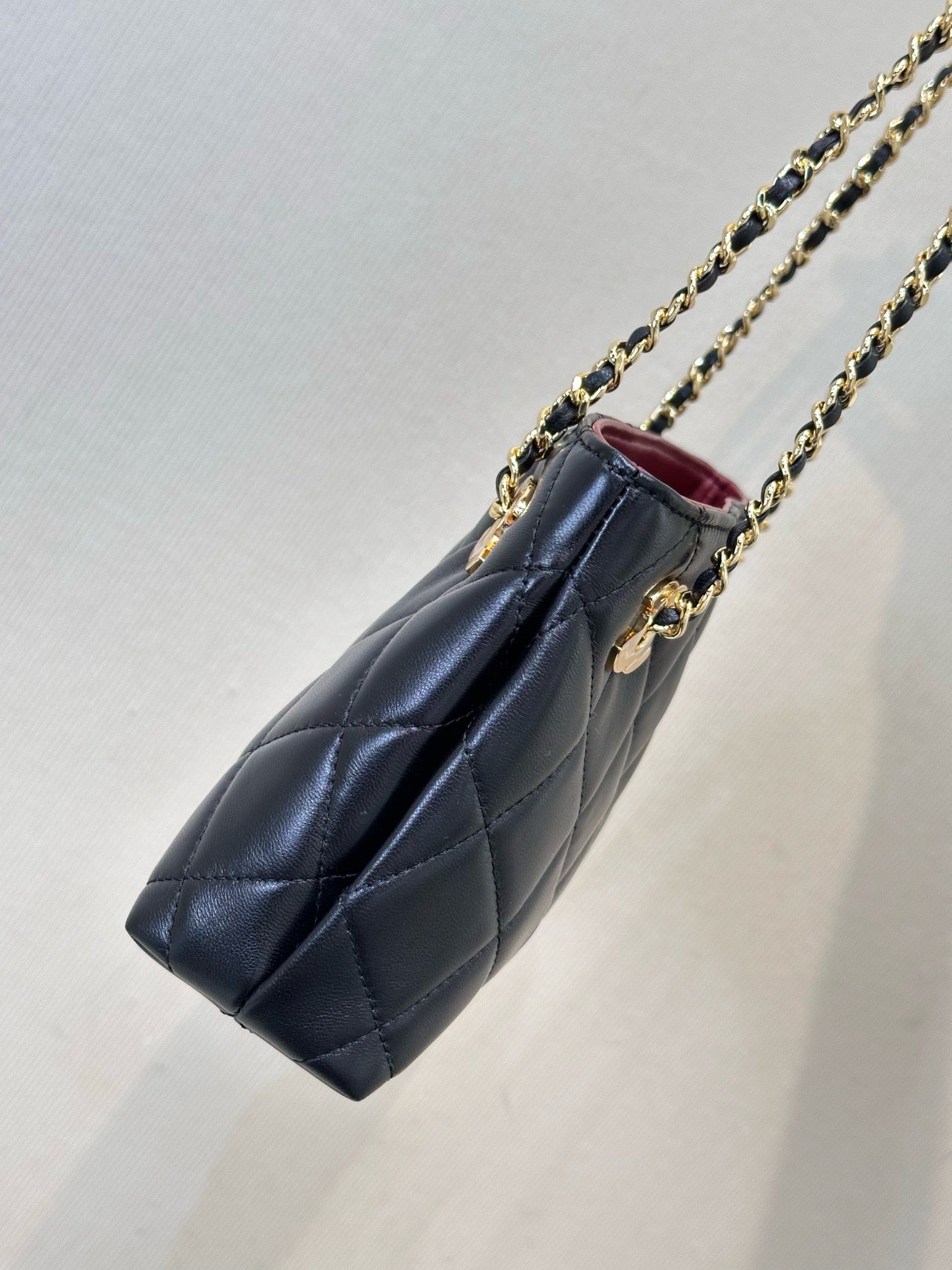 2026 Spring/Summer Collection Small Tote Bag in Black Fine Lambskin AS6248-B24030-94305