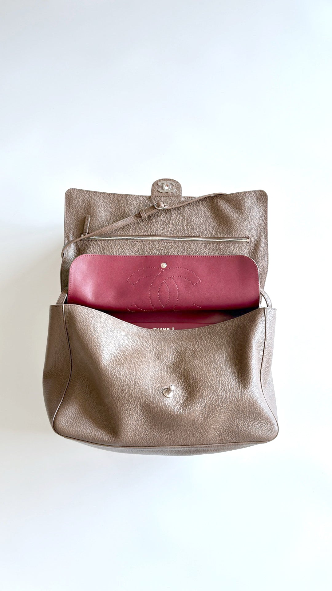 2026 Spring/Summer Collection Oversized Flap Bag in Light Brown Grained Calfskin AS6233-B24008-U8391