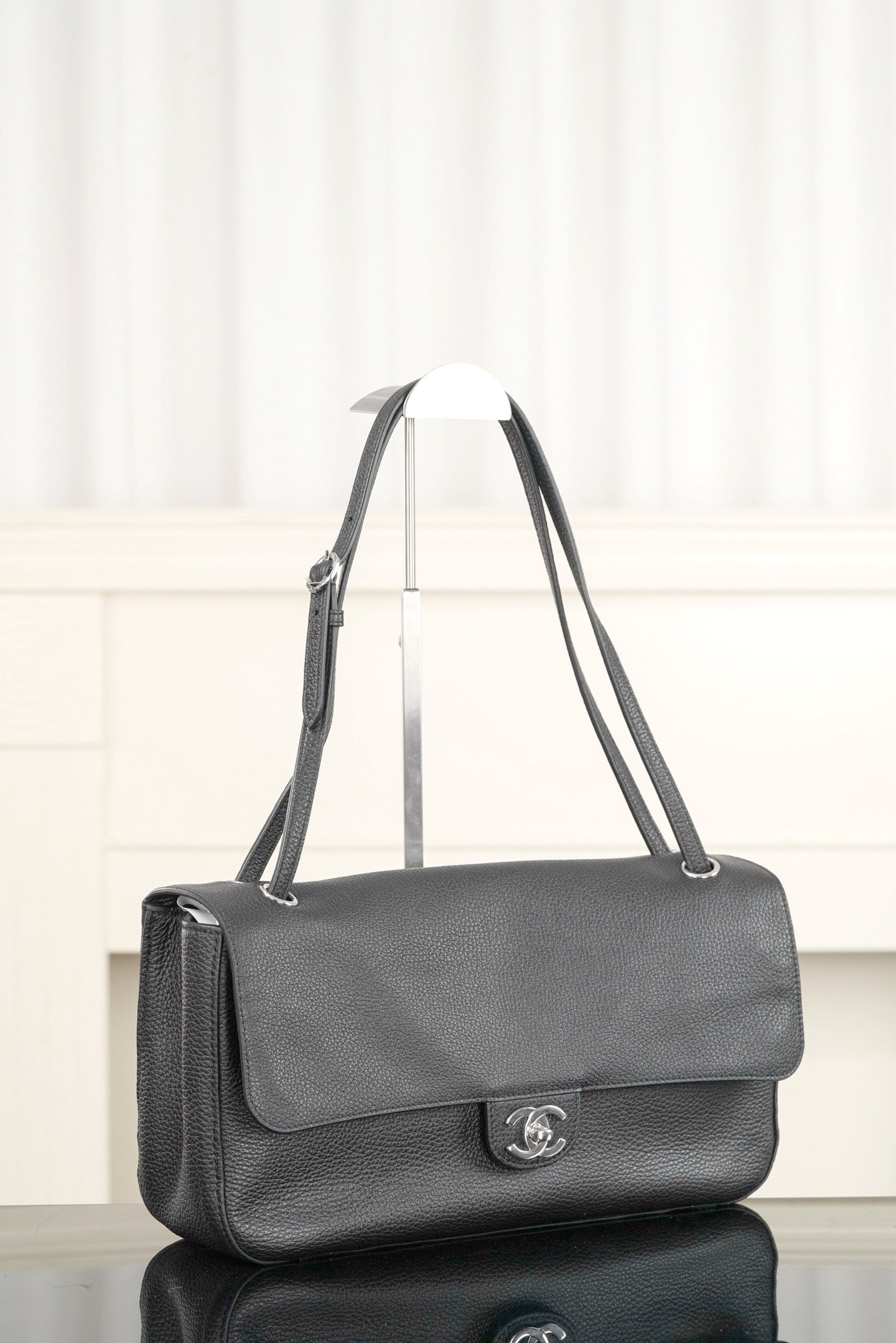 2026 Spring/Summer 2026 Collection Large Flap Bag in Black Grained Calfskin AS6231-B24008-94305