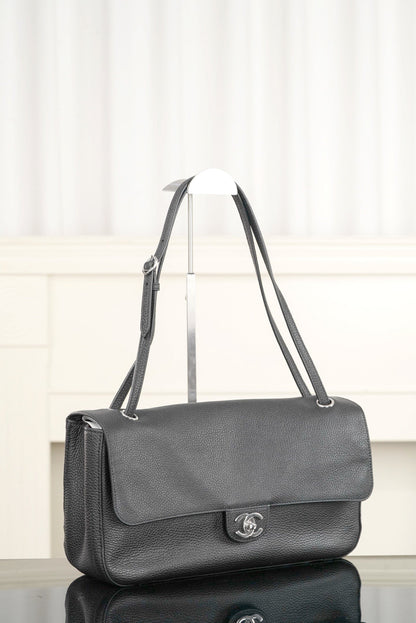 2026 Spring/Summer 2026 Collection Large Flap Bag in Black Grained Calfskin AS6231-B24008-94305