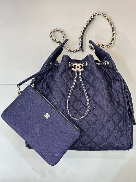 2026 Chain-Strap Tote Bag in Dark Blue Vintage Quilted Denim AS5311 B24037 U9373
