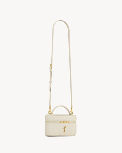 2026 Gaby Off-White Lambskin Cosmetic Bag 7667311EL079207
